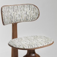 <a href="https://www.galeriegosserez.com/artistes/mohasseb-georges.html">Georges Mohasseb</a> - Drop Chair